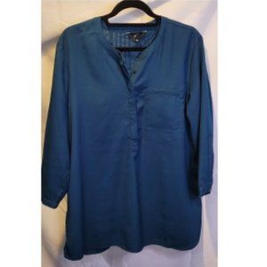 Blue 3/4 length sleeve blouse